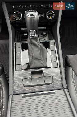 Лифтбек Skoda Superb 2022 в 