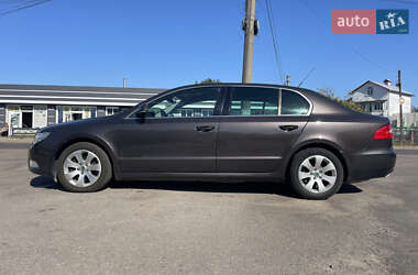 Лифтбек Skoda Superb 2010 в 