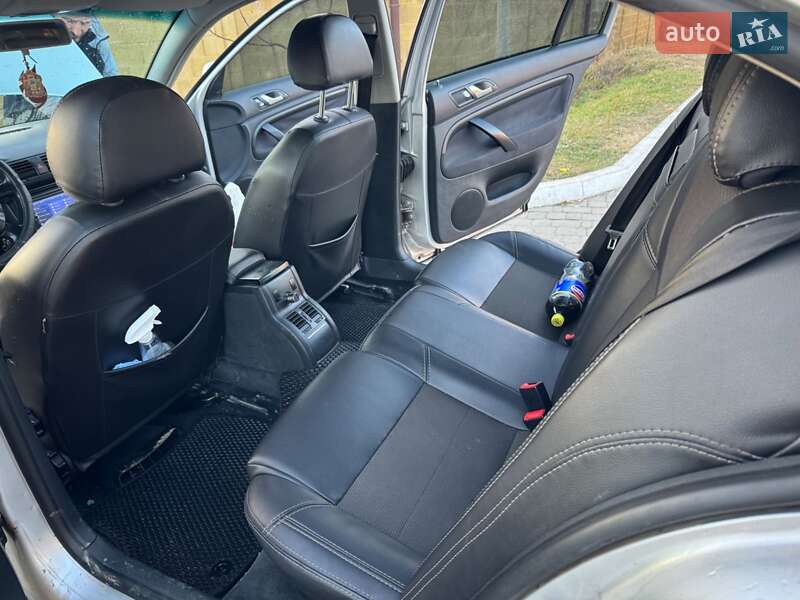 Лифтбек Skoda Superb 2005 в Сарнах фото 8 Лифтбек Skoda Superb 2005 в Сарнах