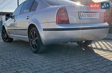 Ліфтбек Skoda Superb 2004 в Ужгороді