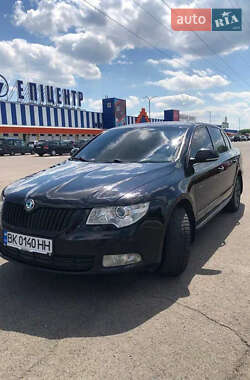 Ліфтбек Skoda Superb 2010 в Нововолинську