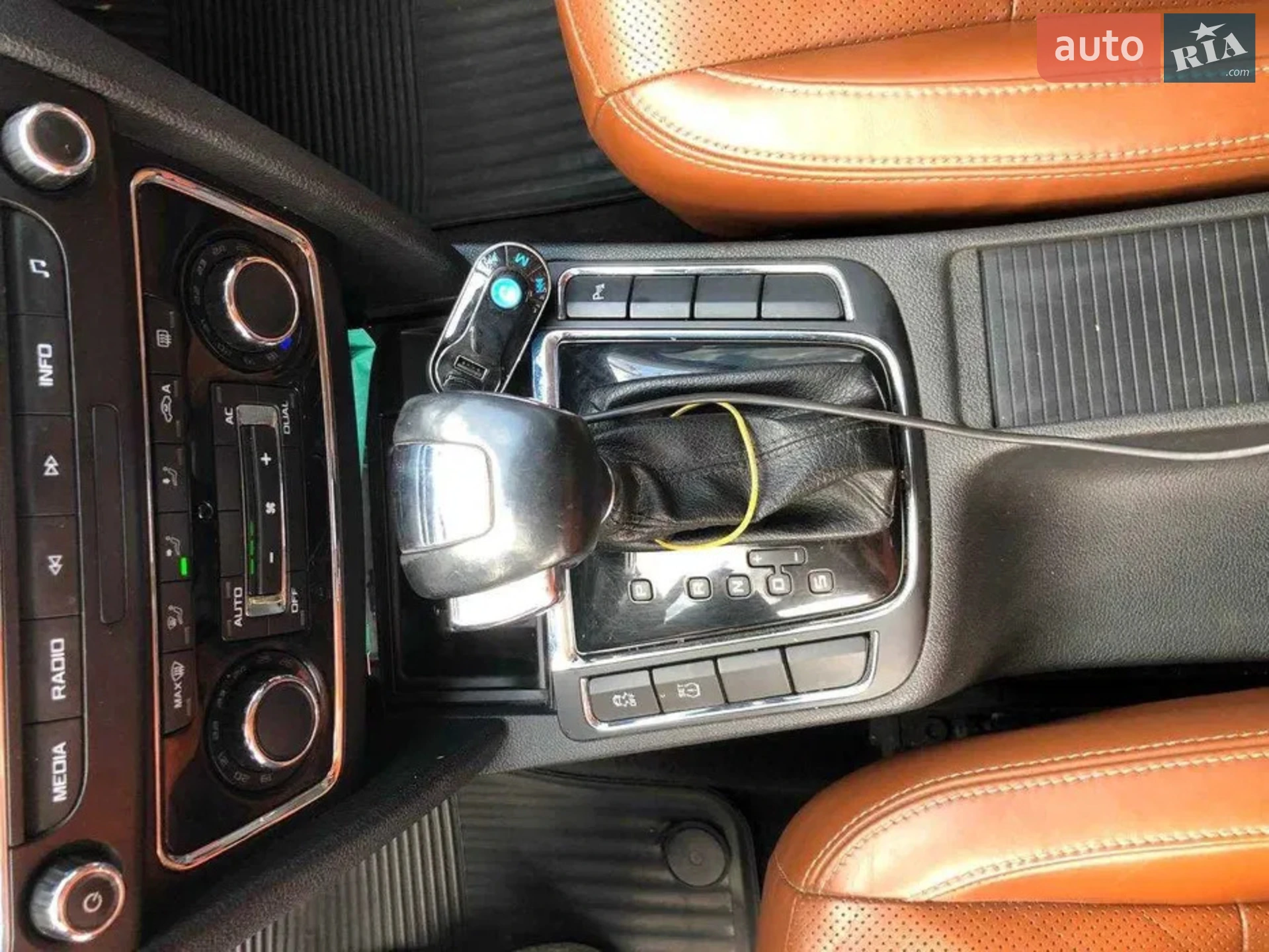 2010 Skoda Superb - мініатюра 11