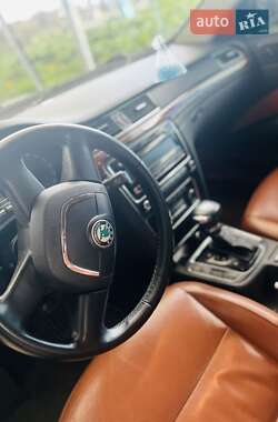 Лифтбек Skoda Superb 2010 в 