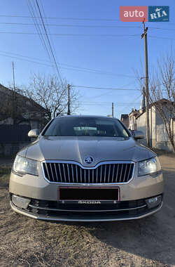 Універсал Skoda Superb 2015 в Житомирі