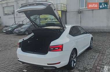 Ліфтбек Skoda Superb 2020 в Луцьку