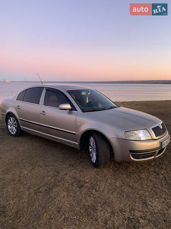 Лифтбек Skoda Superb 2006 в Николаеве