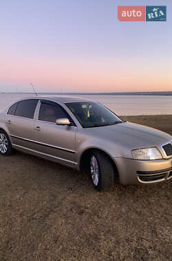 Лифтбек Skoda Superb 2006 в Николаеве