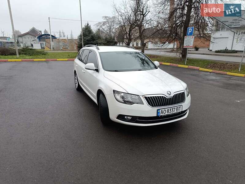 Универсал Skoda Superb 2014 в Мукачево