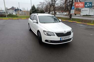 Універсал Skoda Superb 2014 в 