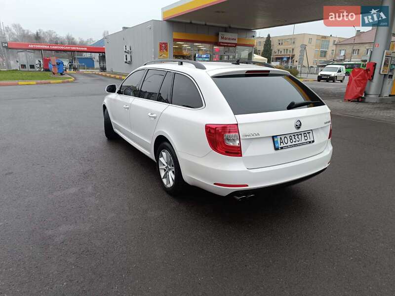 Универсал Skoda Superb 2014 в Мукачево