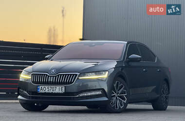 Ліфтбек Skoda Superb 2019 в 