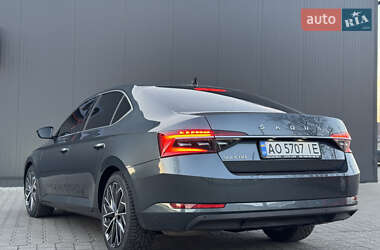 Ліфтбек Skoda Superb 2019 в 