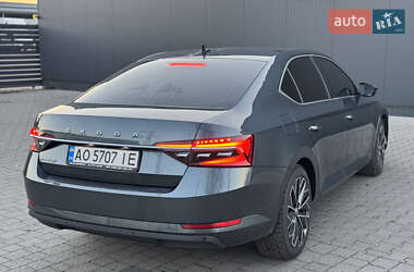 Ліфтбек Skoda Superb 2019 в 