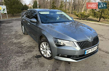 Ліфтбек Skoda Superb 2018 в 
