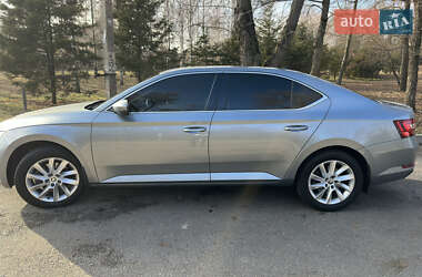Ліфтбек Skoda Superb 2018 в 