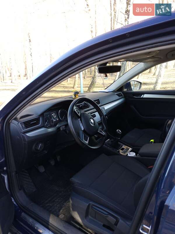 Лифтбек Skoda Superb 2016 в Ладыжине