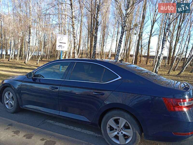 Лифтбек Skoda Superb 2016 в Ладыжине