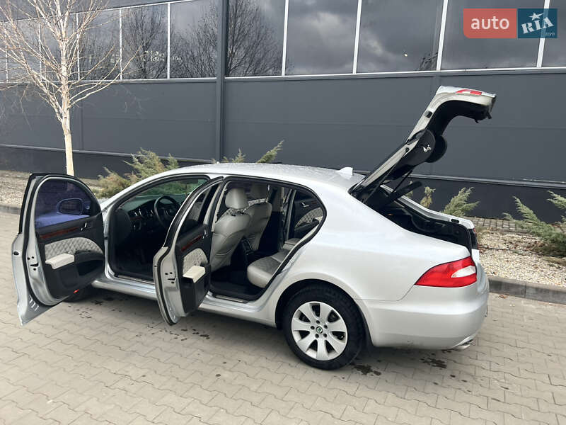 Лифтбек Skoda Superb 2010 в Киеве