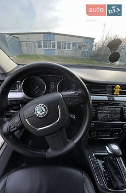 Универсал Skoda Superb 2010 в Ровно