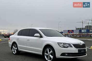 Ліфтбек Skoda Superb 2014 в Києві