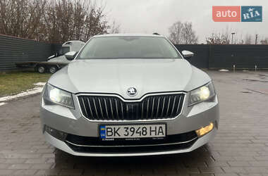 Універсал Skoda Superb 2016 в Радивиліві