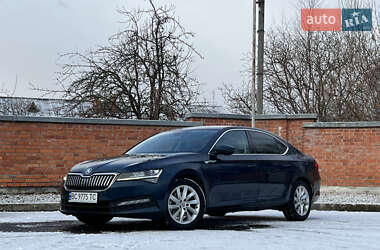 Лифтбек Skoda Superb 2020 в Дрогобыче