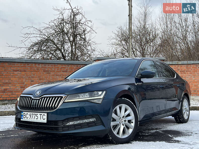 Лифтбек Skoda Superb 2020 в Дрогобыче