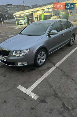 Лифтбек Skoda Superb 2011 в Кривом Роге