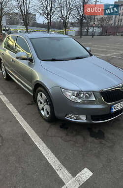 Skoda Superb 2011