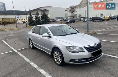 Ліфтбек Skoda Superb 2013 в Києві