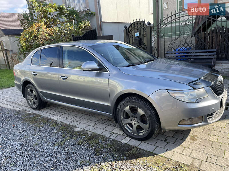 Лифтбек Skoda Superb 2008 в Ужгороде