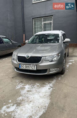 Універсал Skoda Superb 2010 в Києві