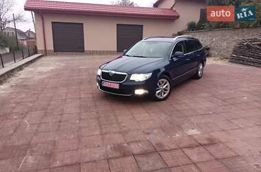 Універсал Skoda Superb 2010 в Рівному