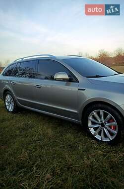 Універсал Skoda Superb 2013 в Монастирищеві