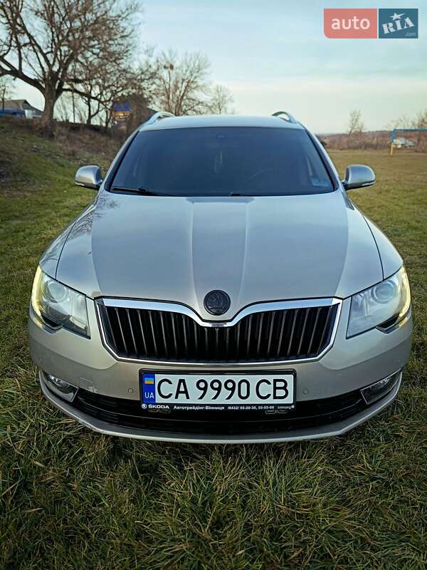 Універсал Skoda Superb 2013 в Монастирищеві