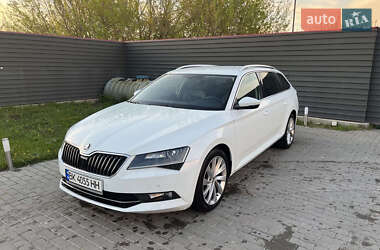 Универсал Skoda Superb 2018 в 