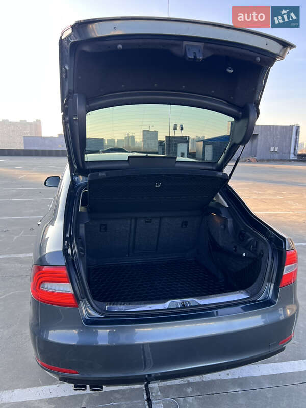 Ліфтбек Skoda Superb 2014 в Києві