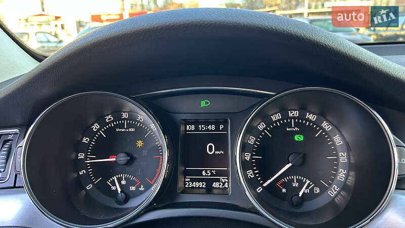 Универсал Skoda Superb 2014 в Луцке