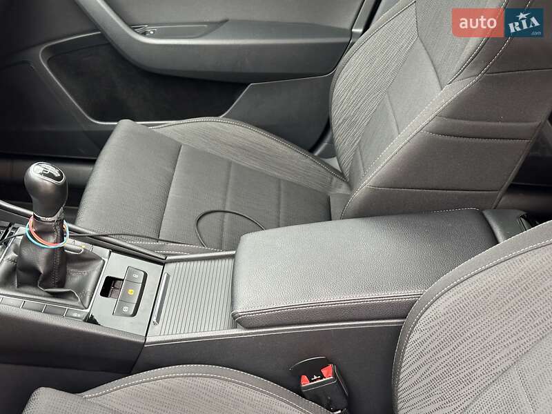 Універсал Skoda Superb 2015 в Снятині