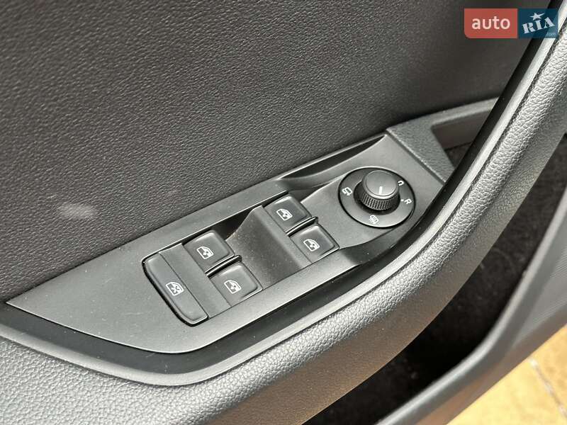Універсал Skoda Superb 2015 в Снятині