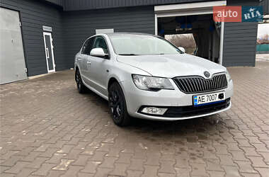 Ліфтбек Skoda Superb 2013 в Кривому Розі