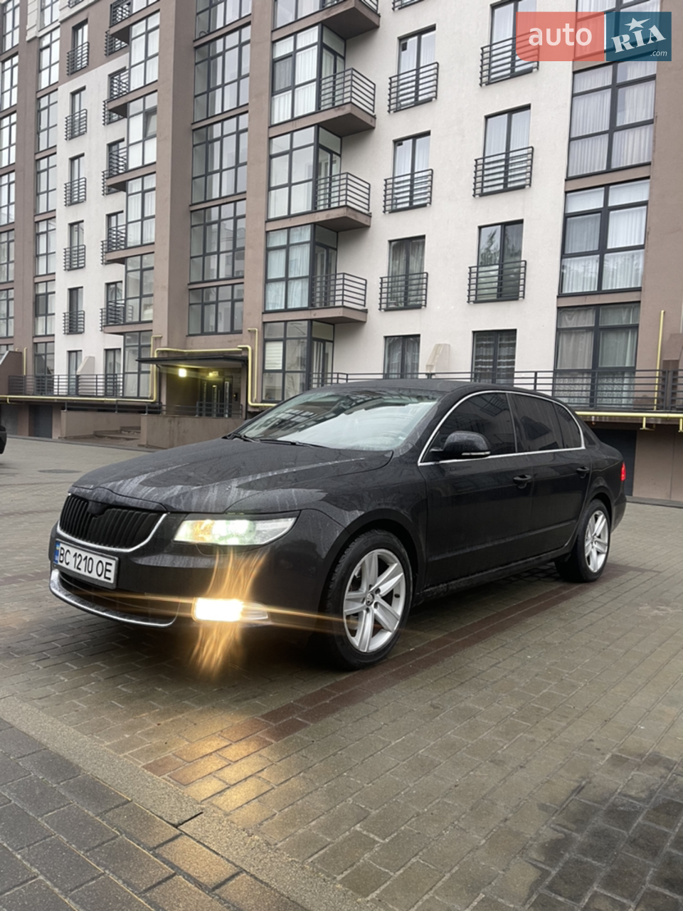 2010 Skoda Superb - мініатюра 17