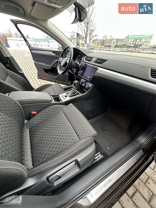 Універсал Skoda Superb 2021 в Нововолинську