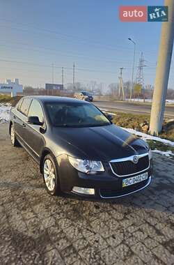 Лифтбек Skoda Superb 2009 в 