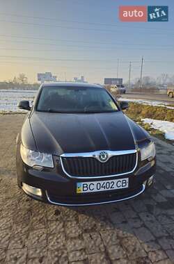 Лифтбек Skoda Superb 2009 в 