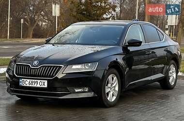 Універсал Skoda Superb 2015 в Львові