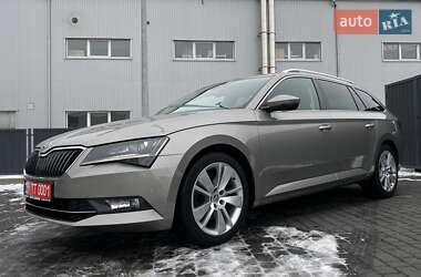 Універсал Skoda Superb 2016 в Мукачевому