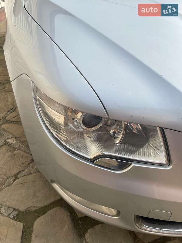 Лифтбек Skoda Superb 2012 в Надворной