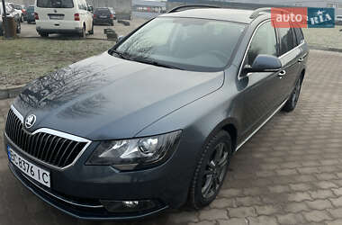 Універсал Skoda Superb 2015 в Червонограді