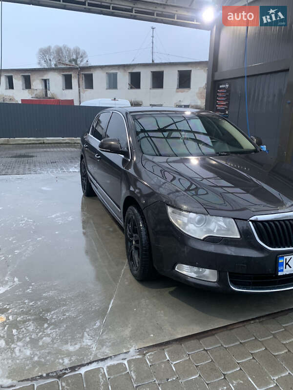 Лифтбек Skoda Superb 2008 в Ивано-Франковске